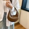 788247c3-f1f1-4384-9f51-87e662445ef3.jpg Women's One Shoulder Crossbody Underarm Handbag